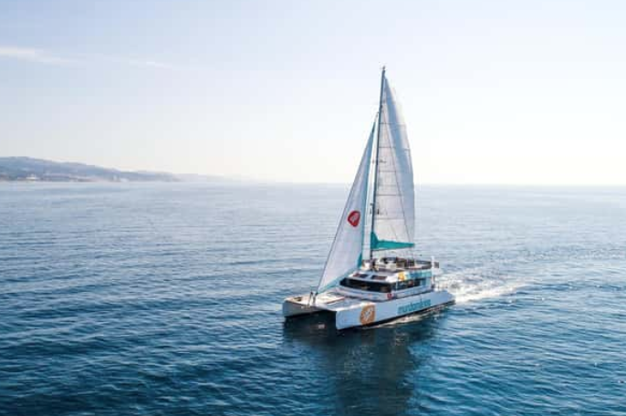 Catamarán en Málaga con baño y paella